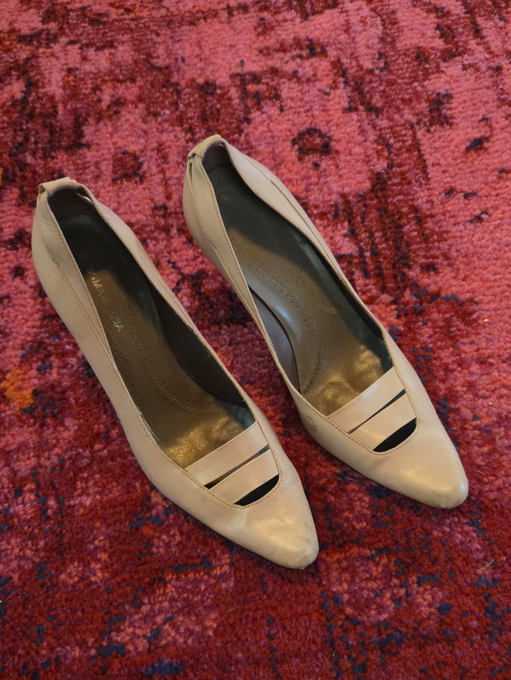 BCBGMaxAzria Light Dusty Pink Pointed Toe Cutout Pumps